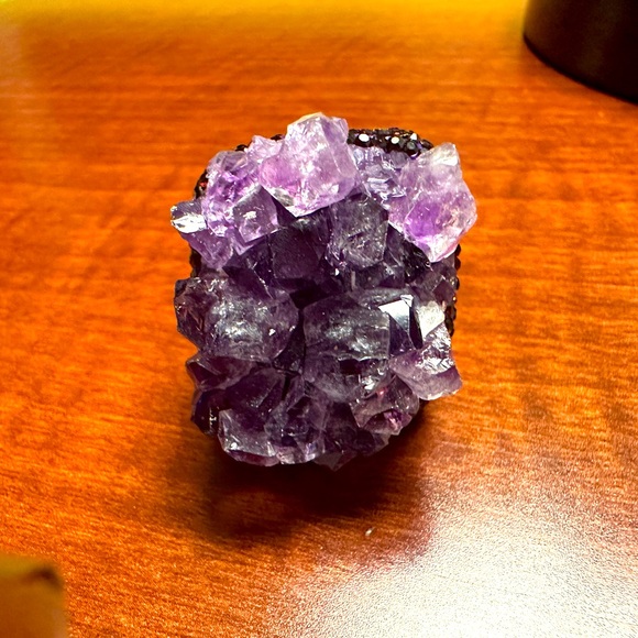 Amy-theist Crystals and Skorsky Crystal ring - Picture 1 of 7